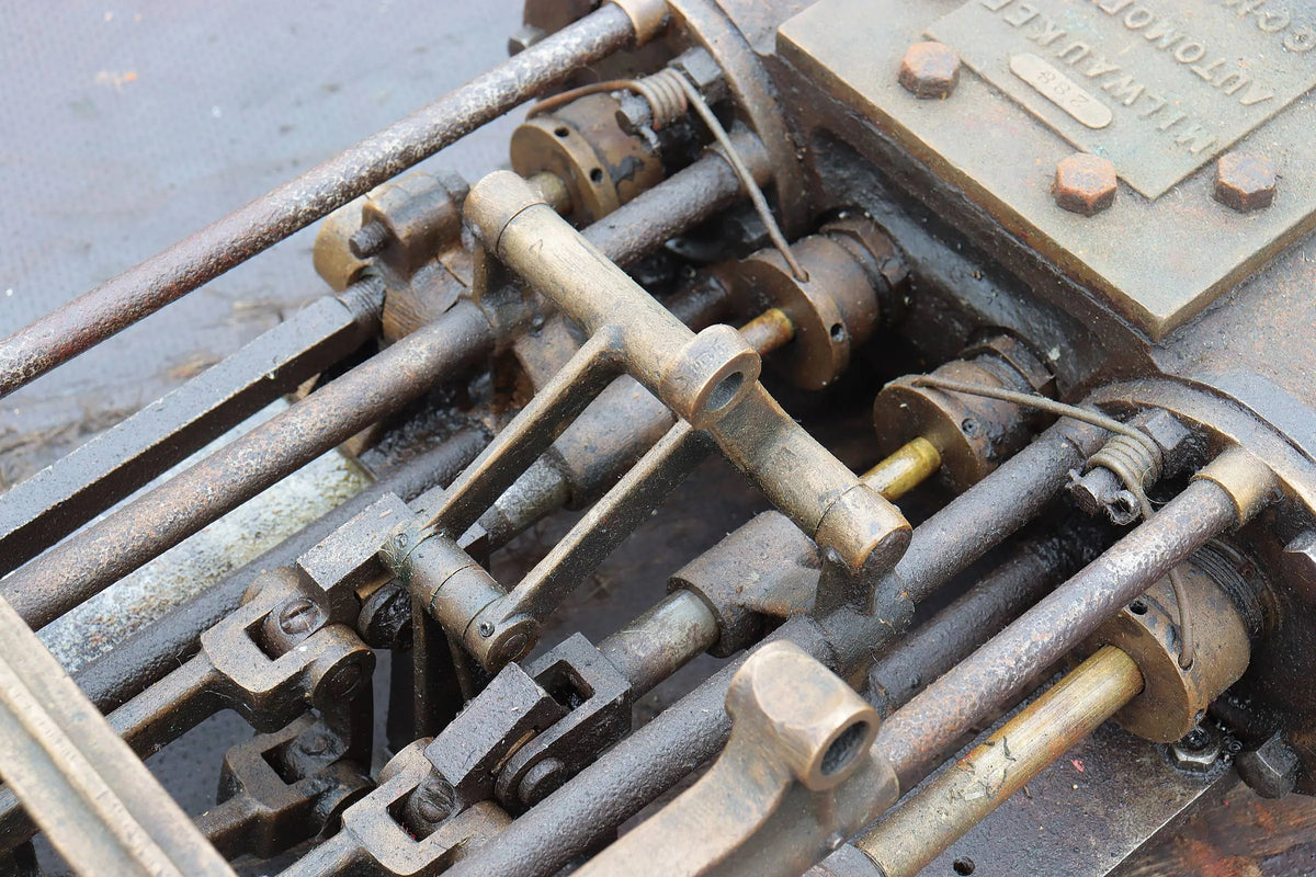 Milwaukee steam car engine