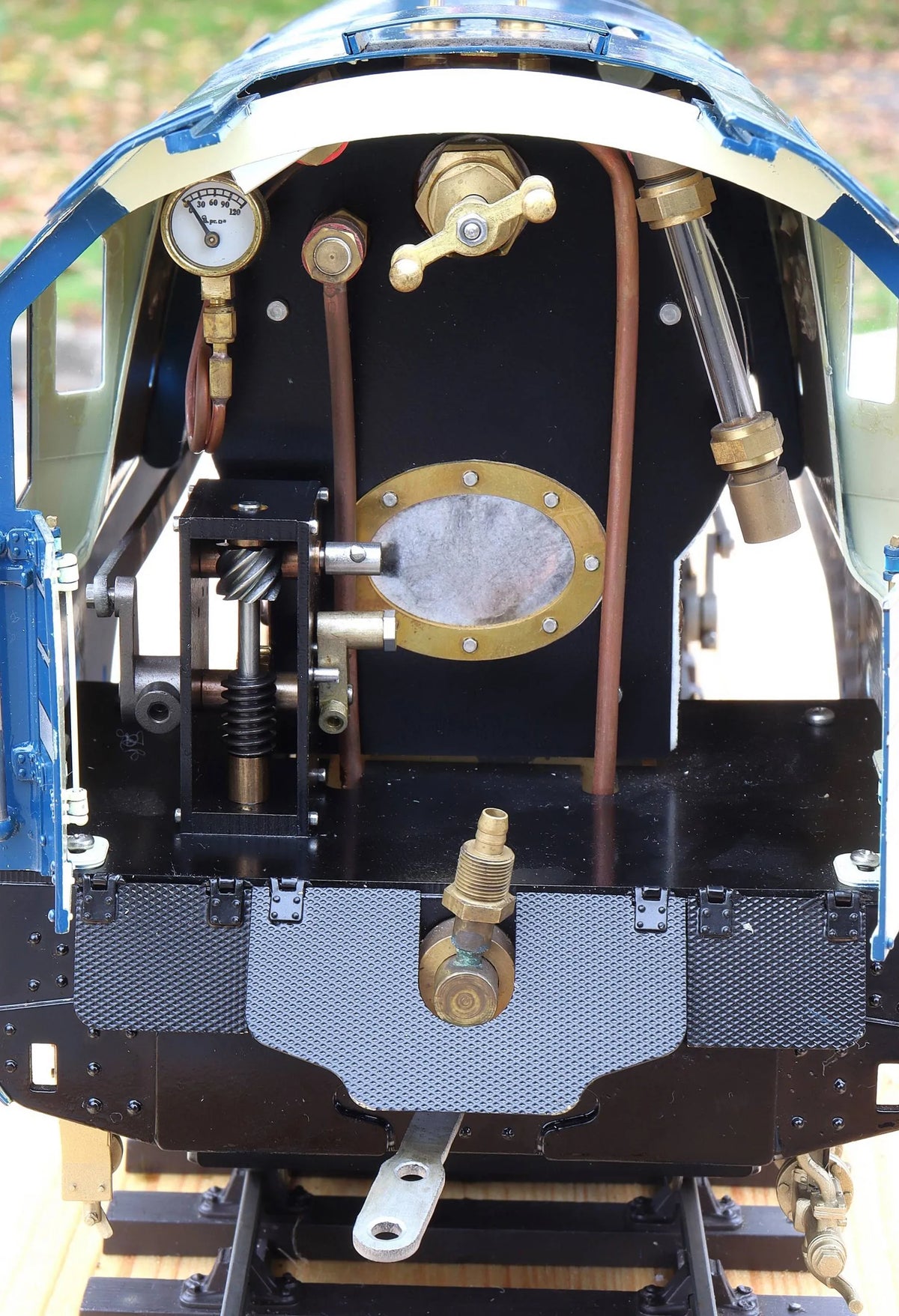 Gauge 3 LMS streamlined Coronation No.6222 "Queen Mary"