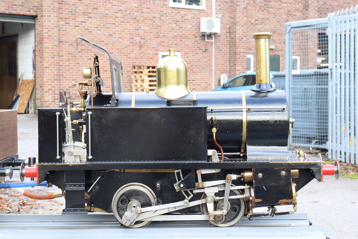 5 inch gauge "Tich" 0-4-0T with tender