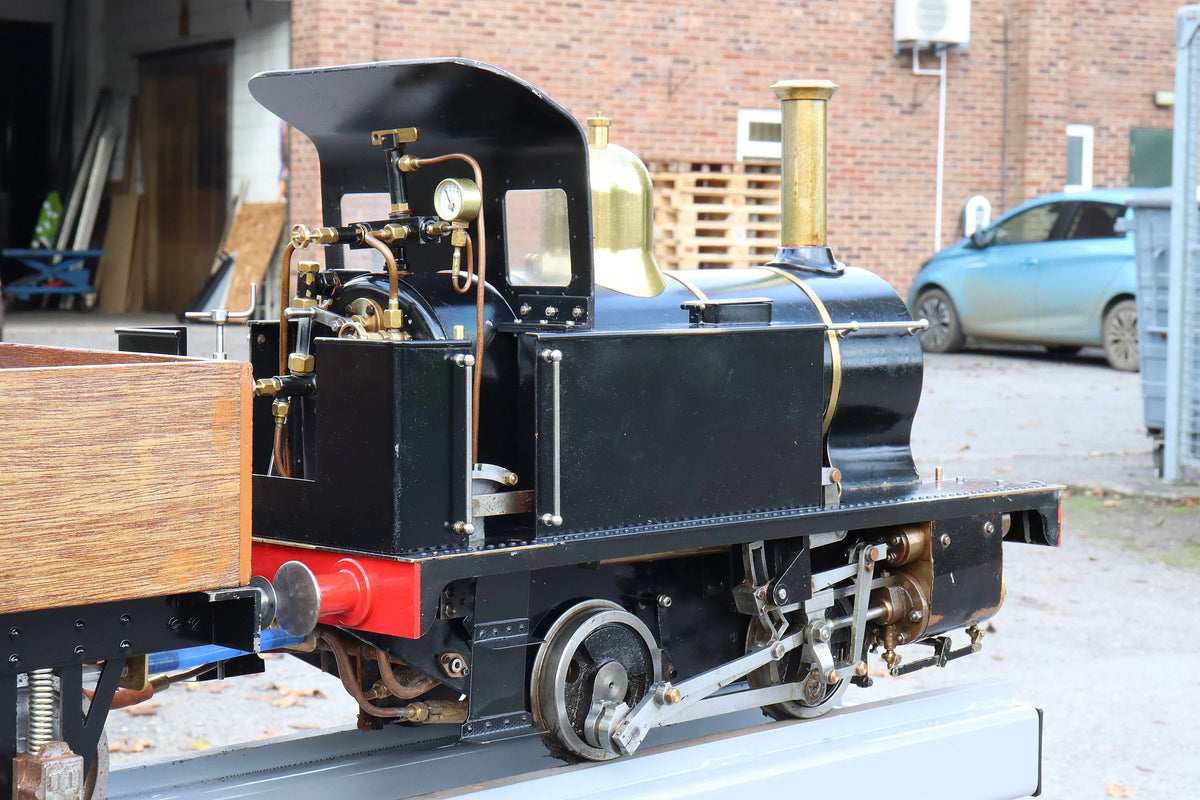 5 inch gauge "Tich" 0-4-0T with tender