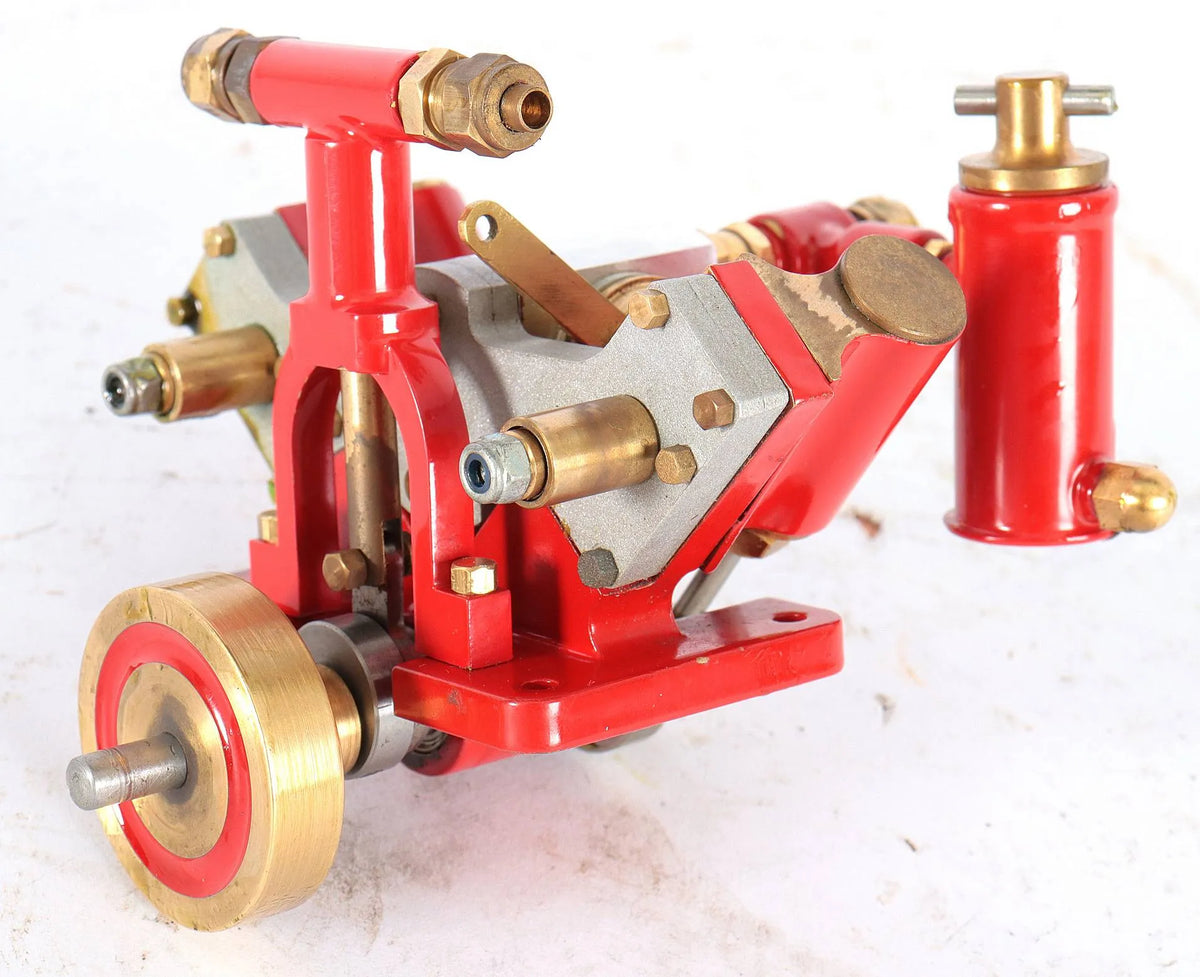Maxwell Hemmens V-twin engine