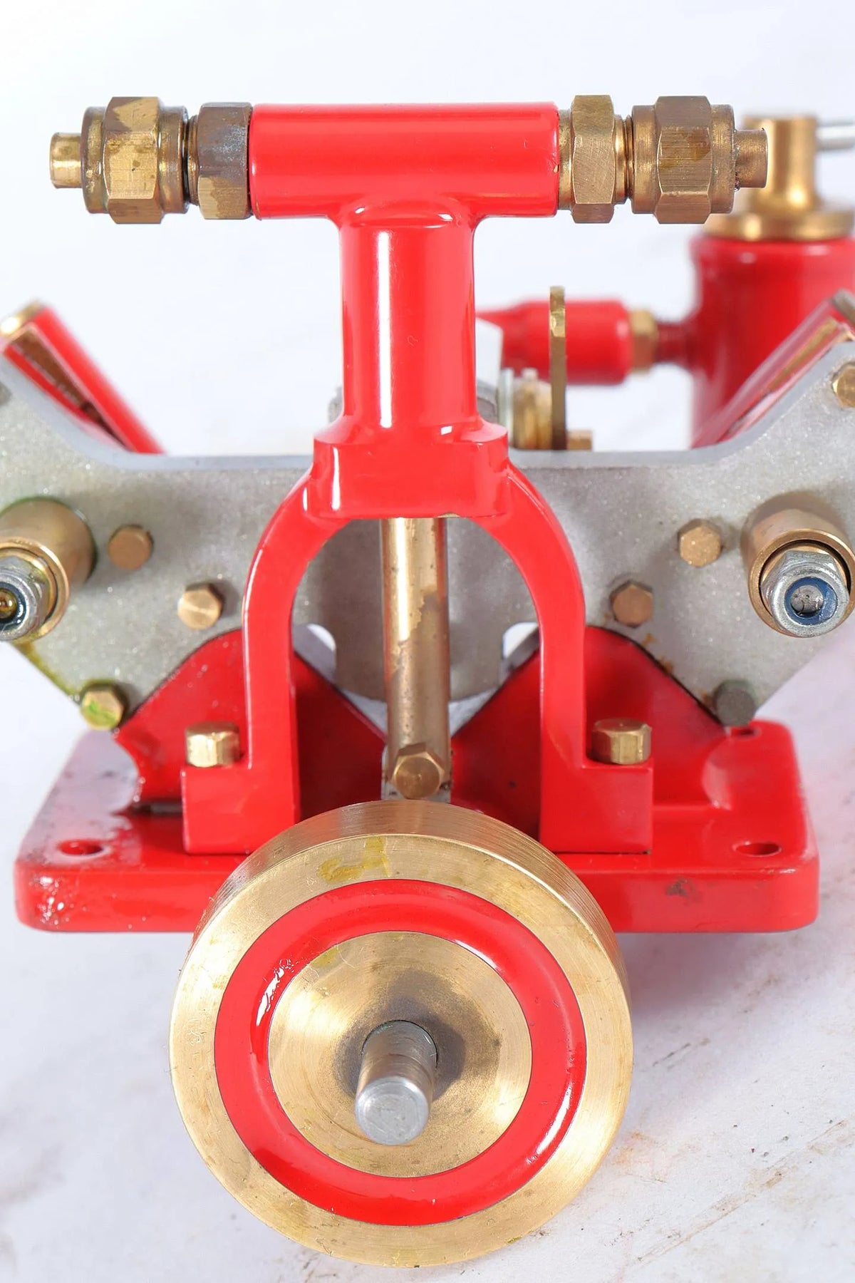 Maxwell Hemmens V-twin engine
