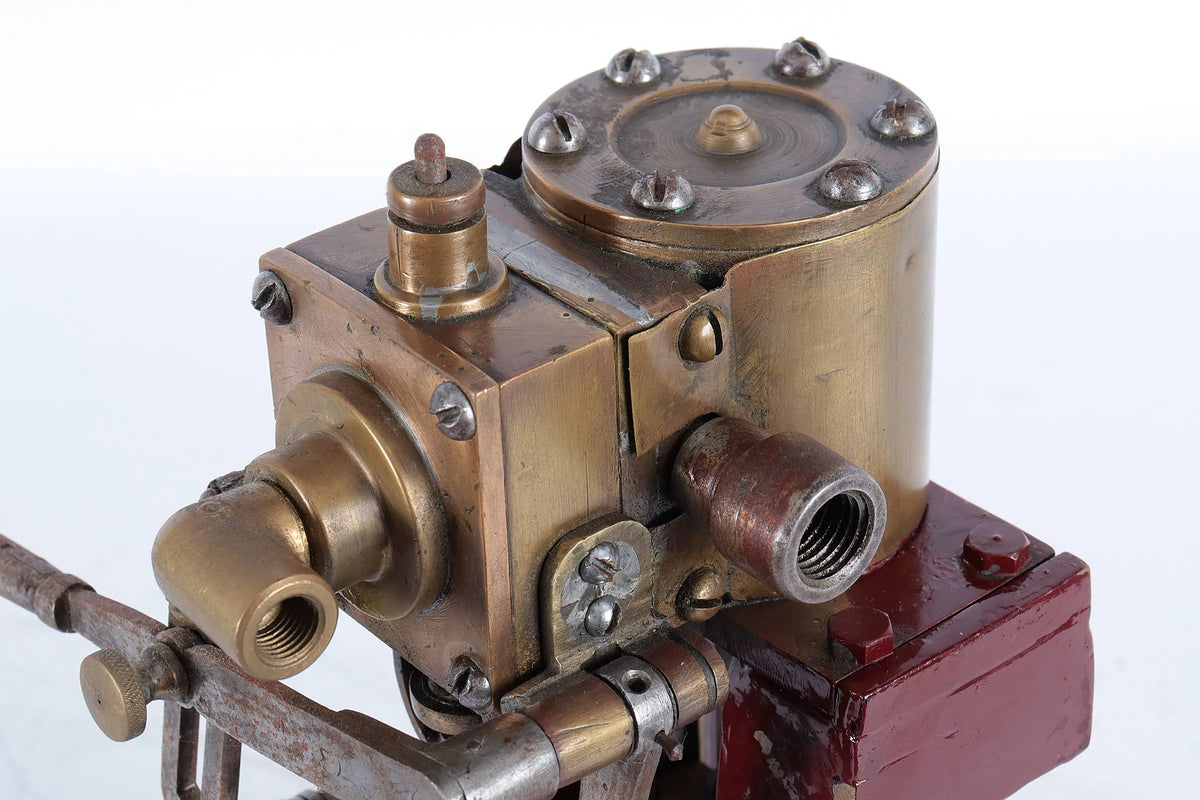 Large vertical engine