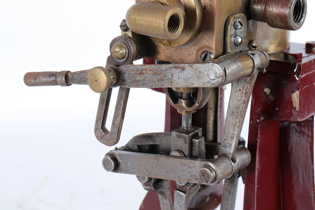 Large vertical engine