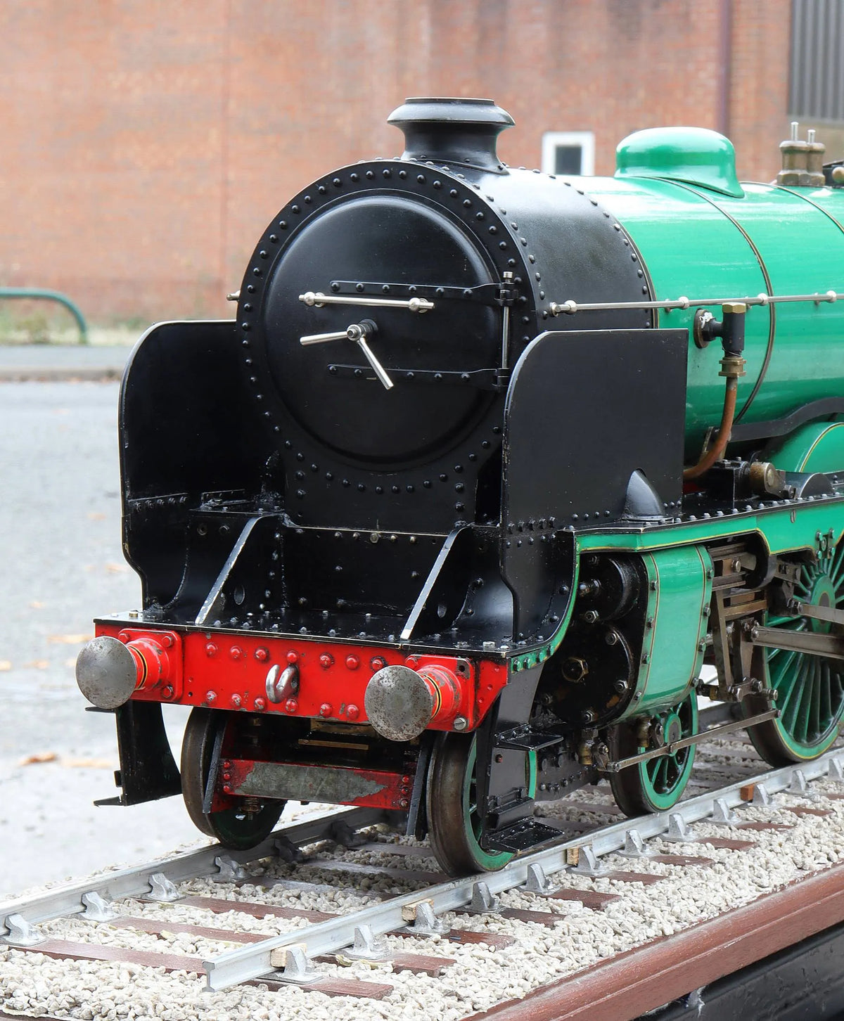 3 1/2 inch gauge Southern "Schools" 4-4-0