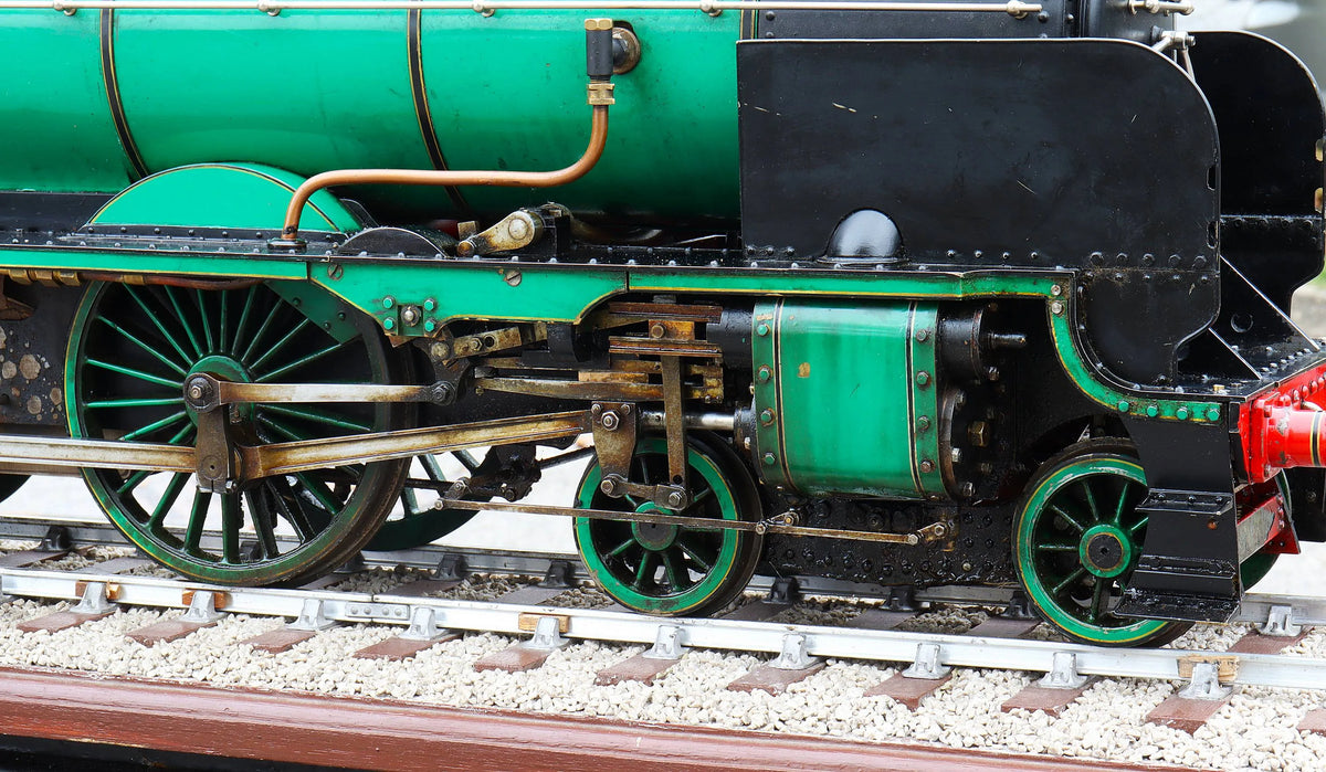3 1/2 inch gauge Southern "Schools" 4-4-0
