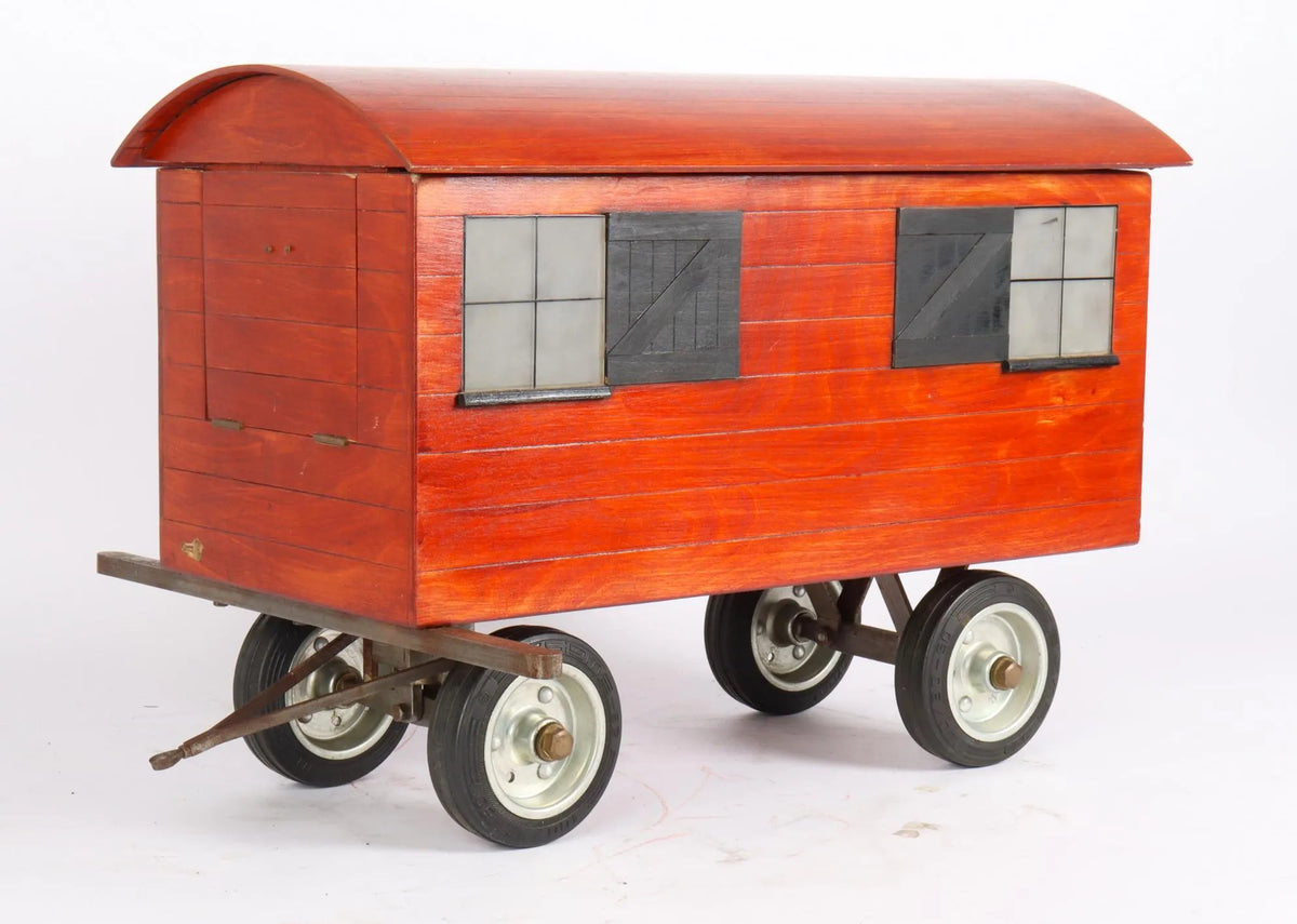 1 1/2 inch scale living van with water tank