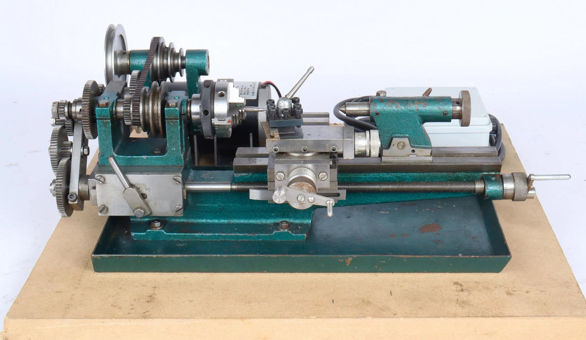 Perris lathe
