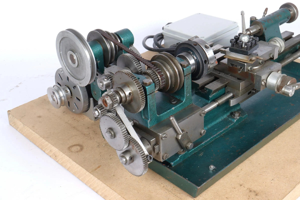 Perris lathe