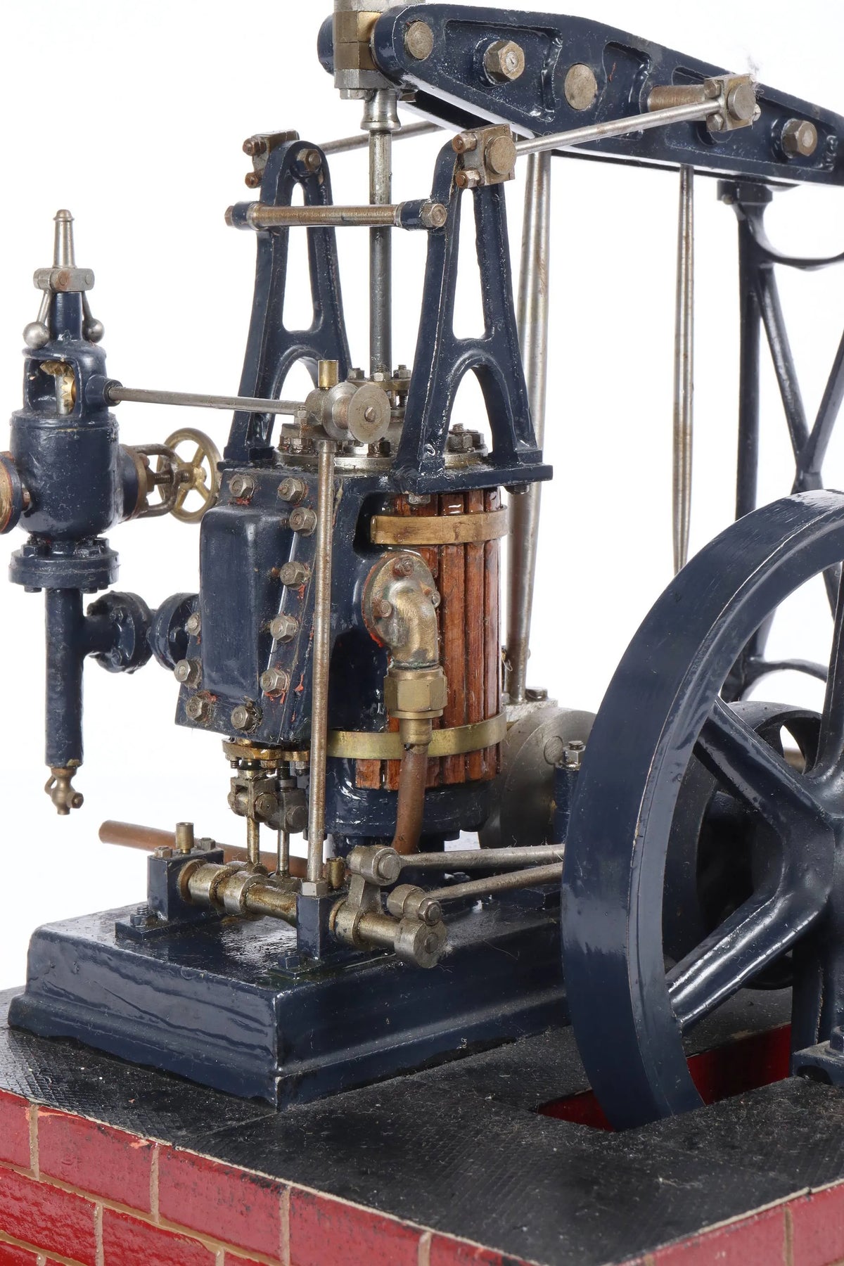 Half beam engine