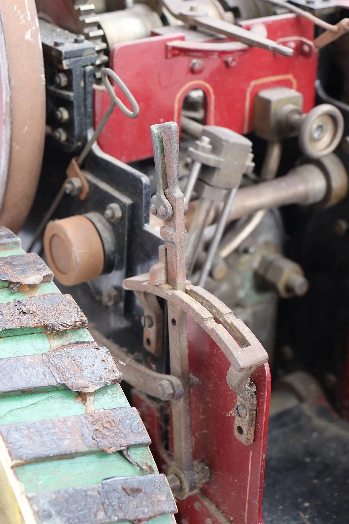 Vintage DCC Showmans tractor
