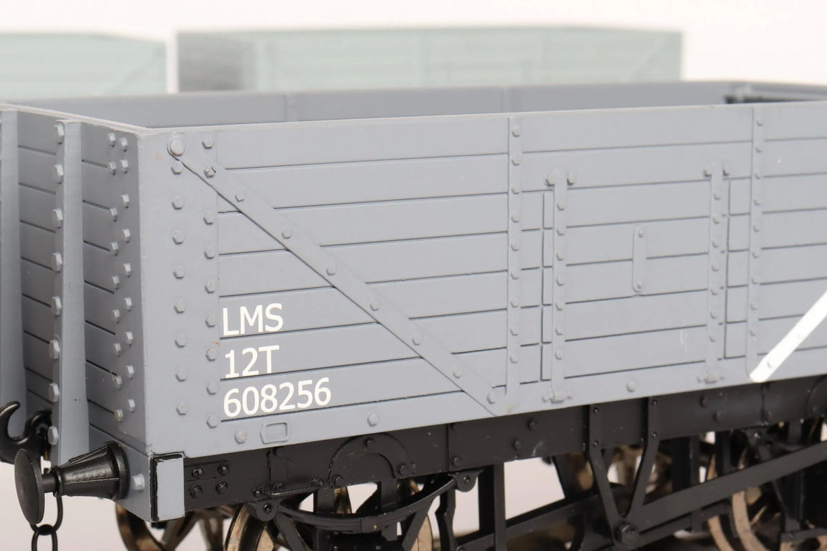 Seven 32mm Accucraft 7 plank wagons