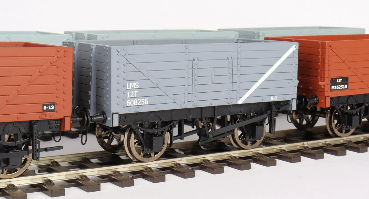 Seven 32mm Accucraft 7 plank wagons