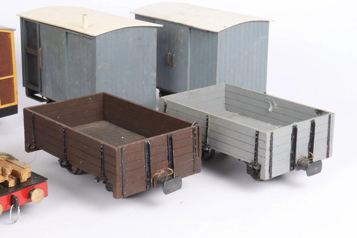 32mm radio controlled diesel shunter with rolling stock