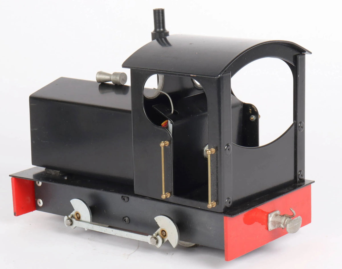 32mm radio controlled diesel shunter with rolling stock