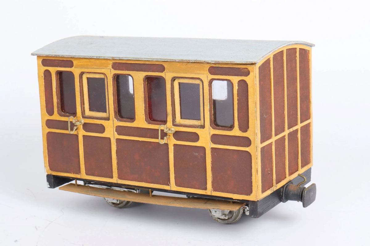 32mm radio controlled diesel shunter with rolling stock