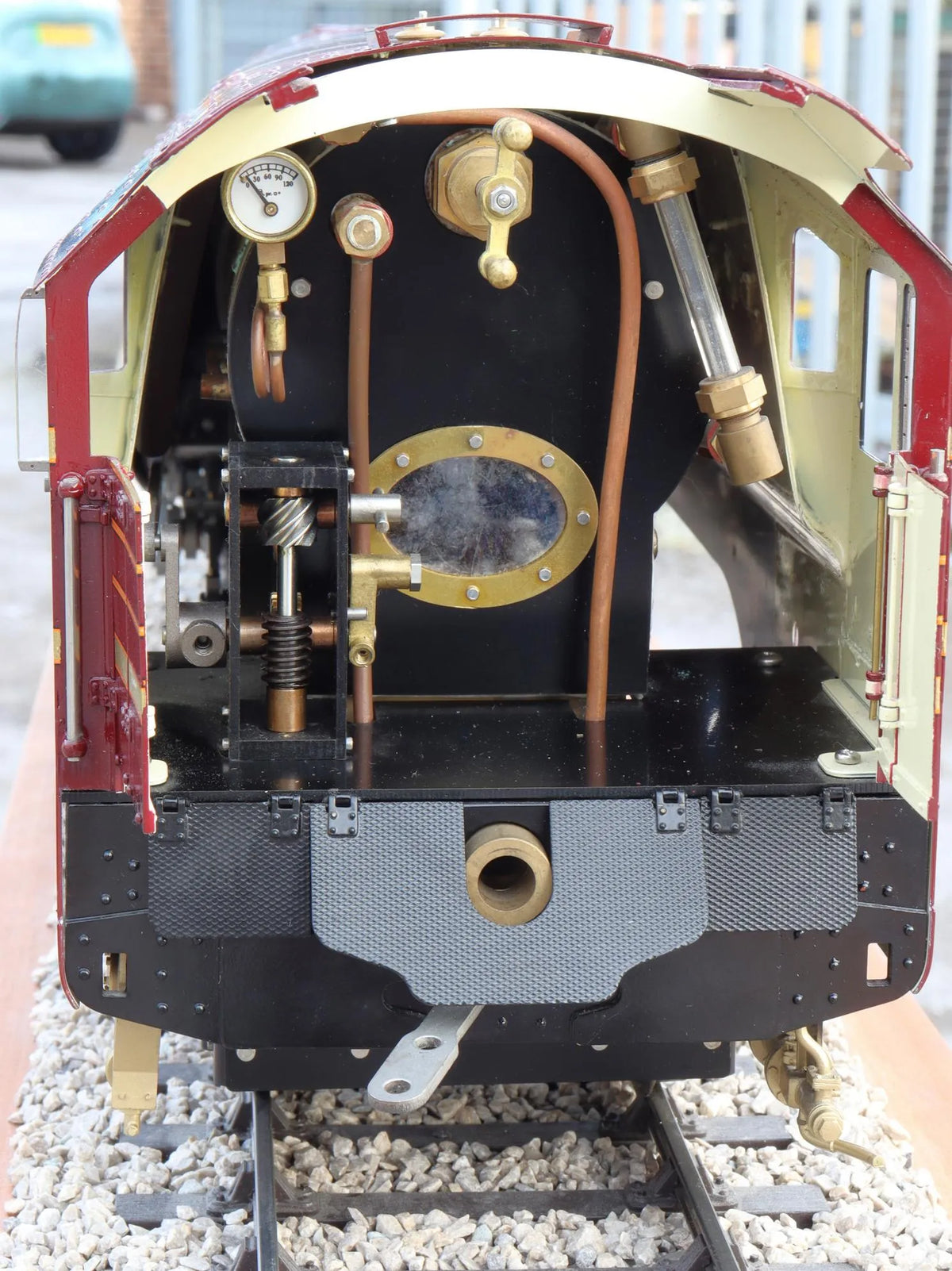 Gauge 3 LMS streamlined Coronation No.6227 "Duchess of Devonshire"