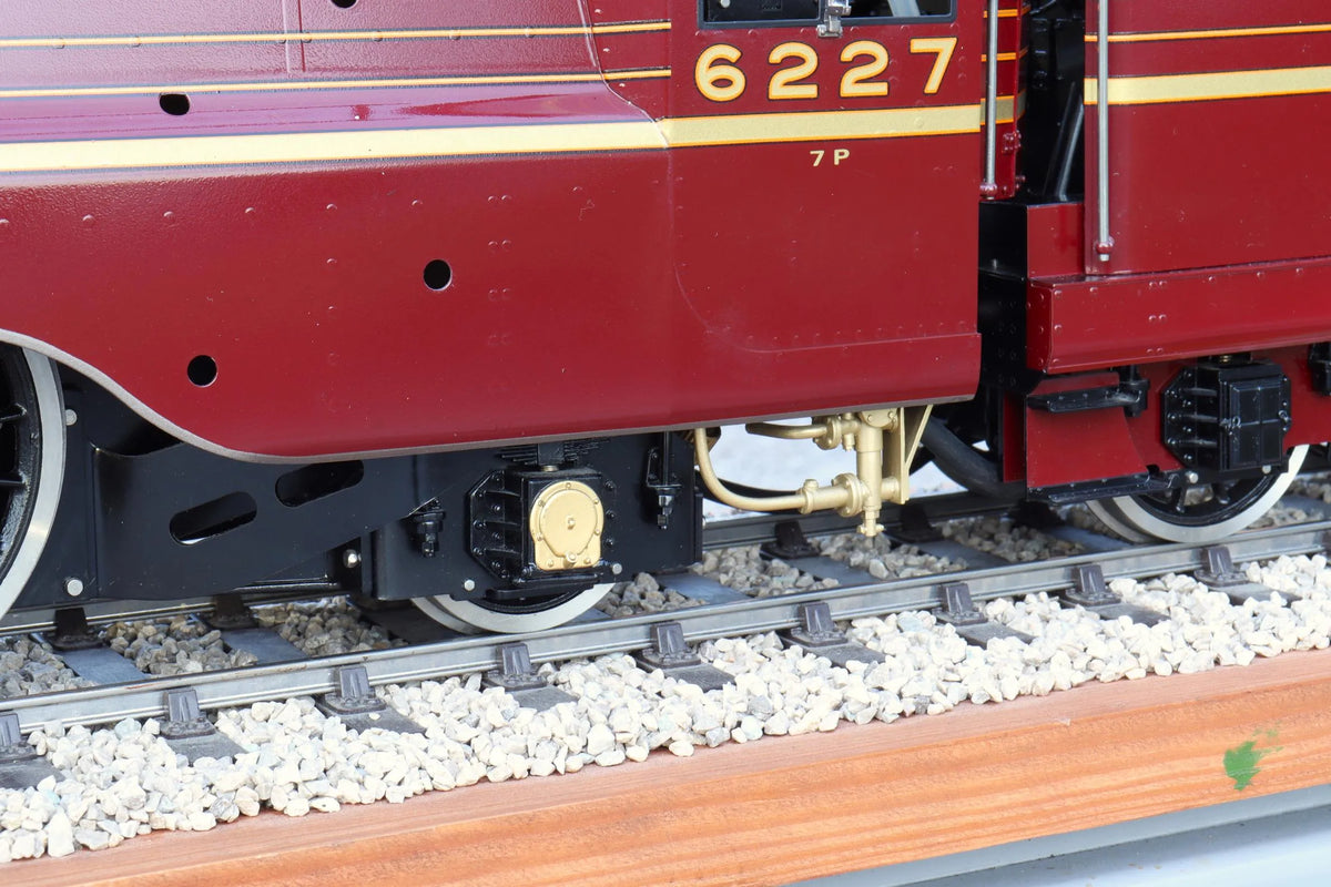 Gauge 3 LMS streamlined Coronation No.6227 "Duchess of Devonshire"