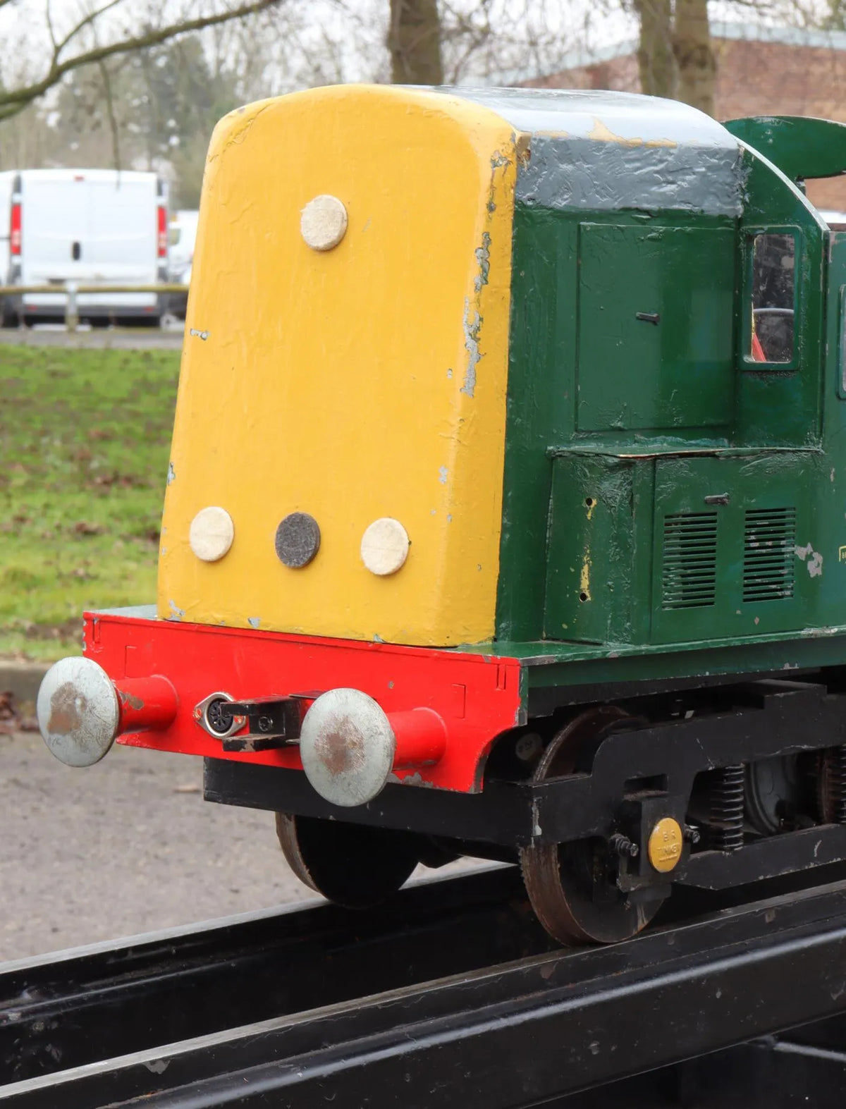 5 inch gauge Class 15 battery-electric