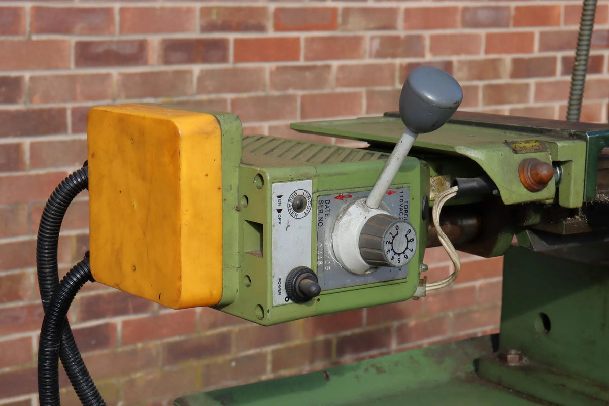 Chester milling machine with stand and accessories
