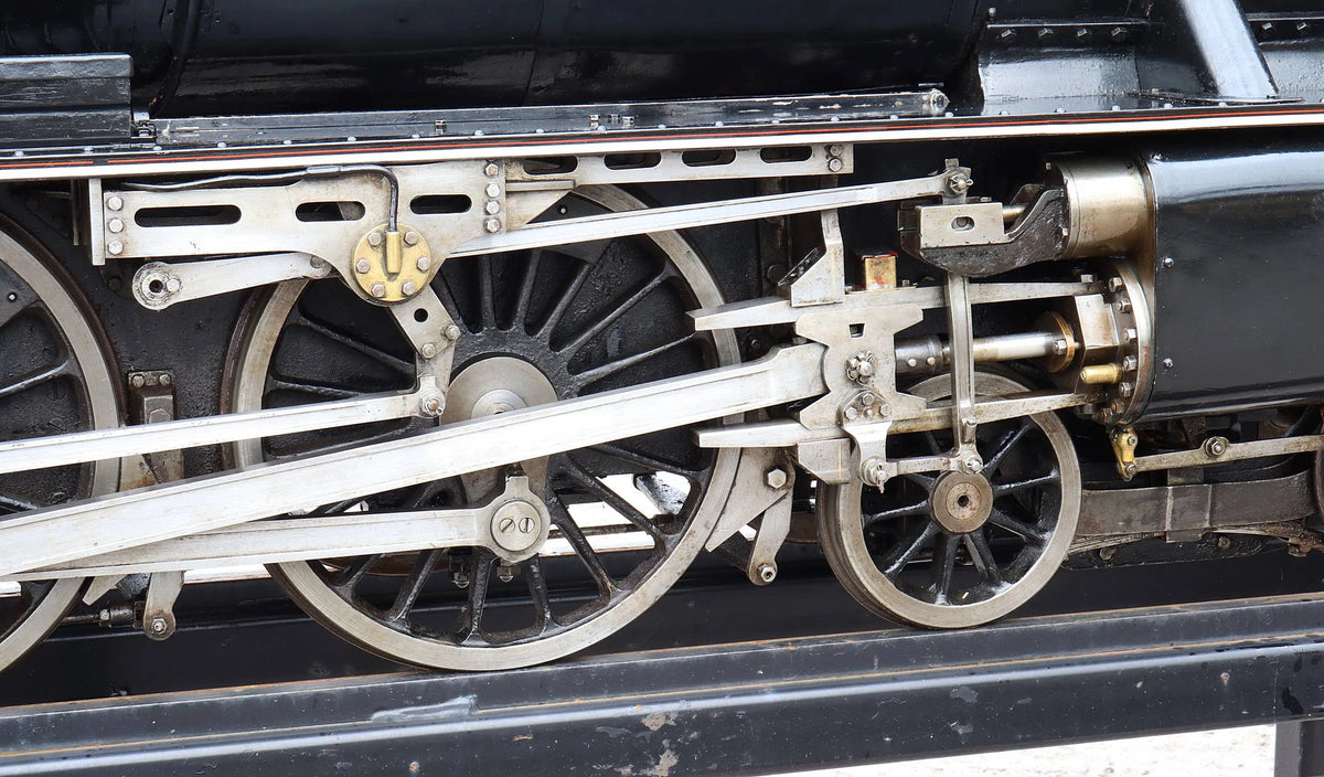 7 1/4 inch gauge LMS Black 5 4-6-0