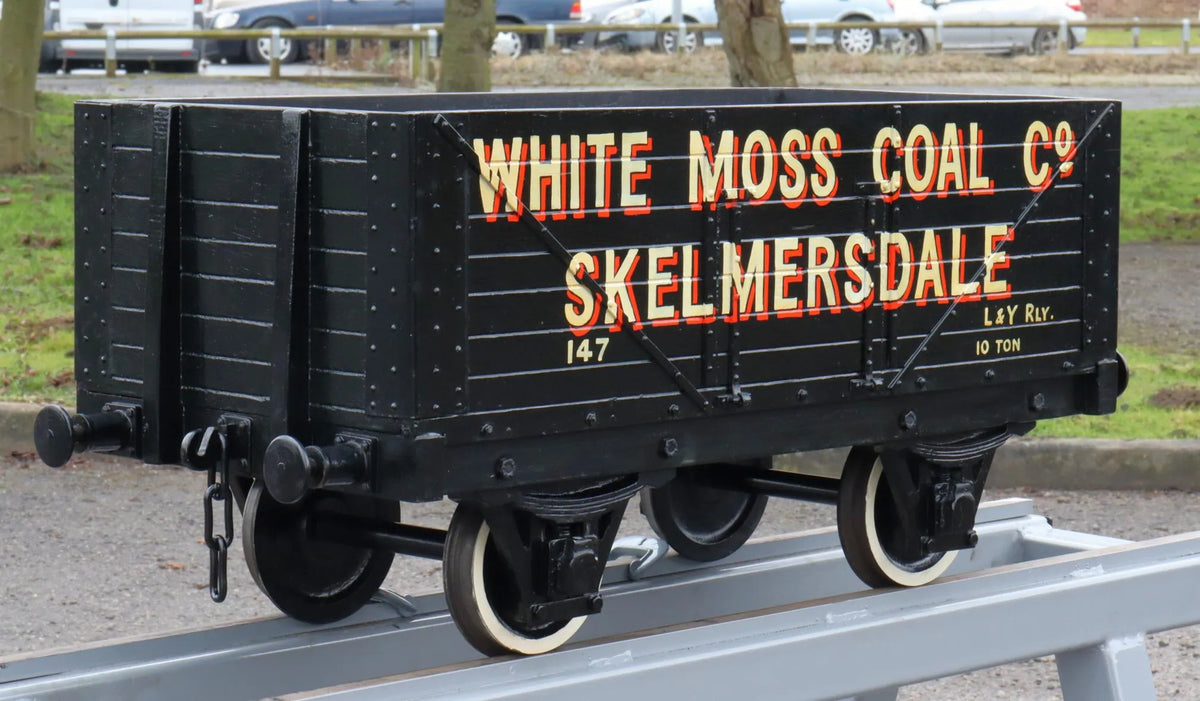 7 1/4 inch gauge private owner wagon