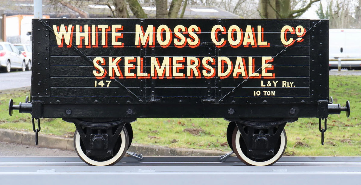 7 1/4 inch gauge private owner wagon