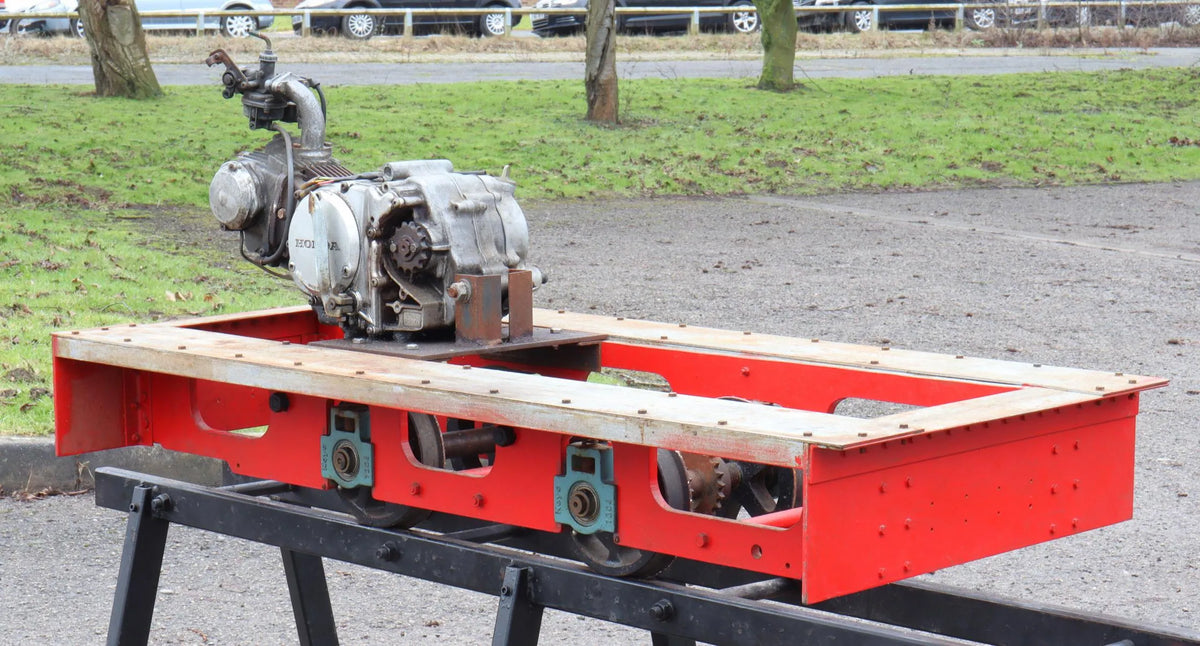 7 1/4 inch narrow gauge petrol mechanical shunter