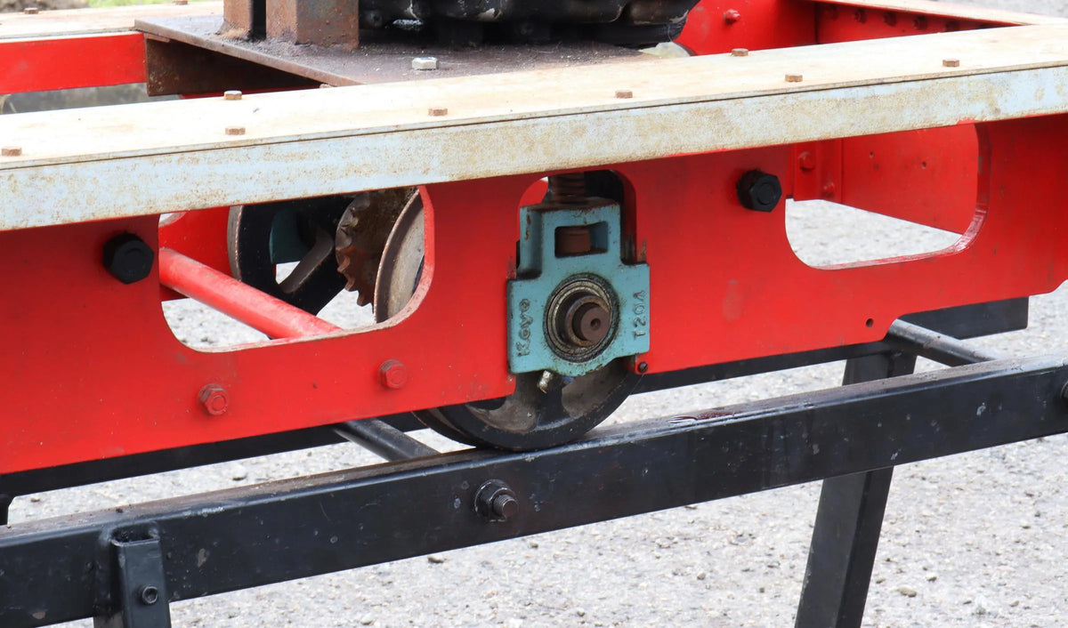 7 1/4 inch narrow gauge petrol mechanical shunter