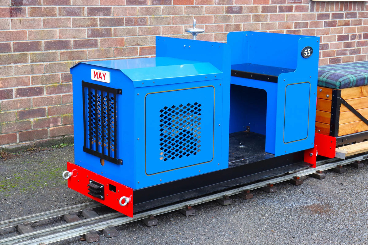 7 1/4 inch gauge Phoenix "Tug" with tender
