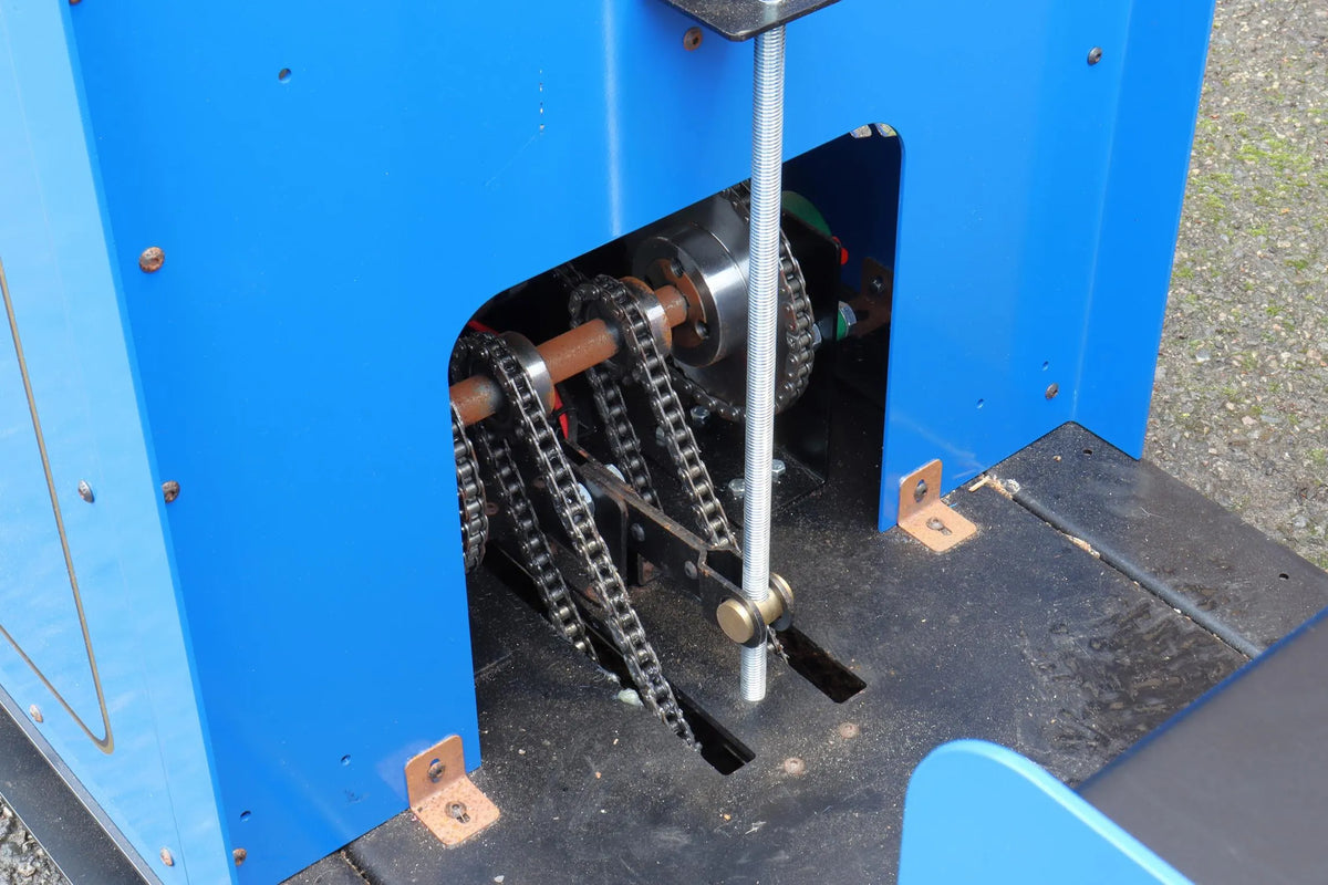 7 1/4 inch gauge Phoenix "Tug" with tender
