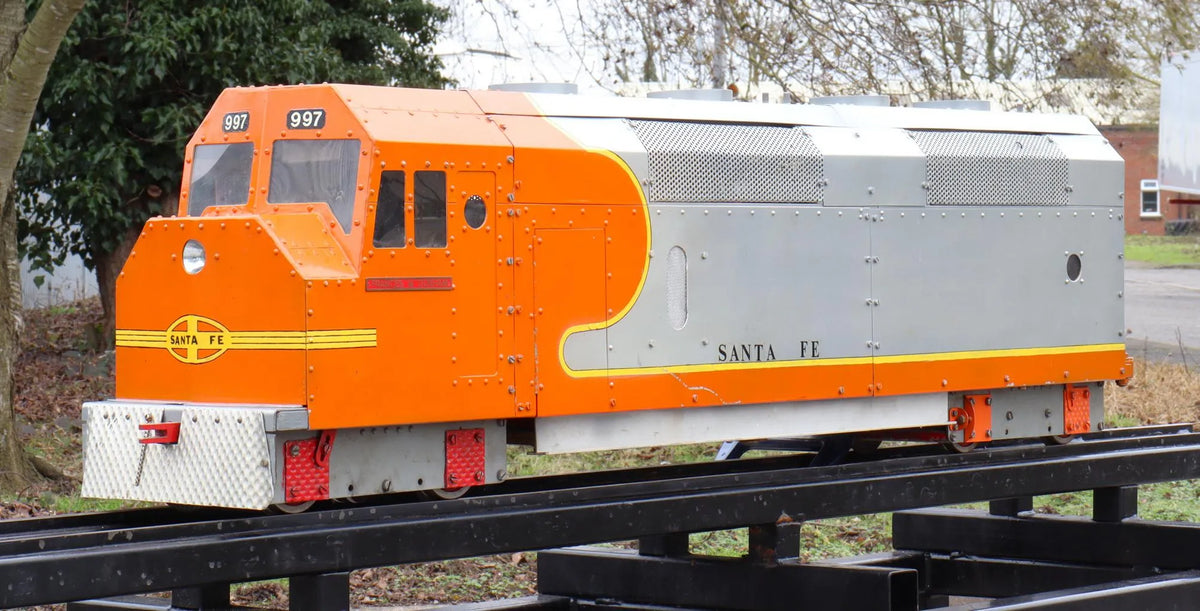 5 inch gauge Santa Fe battery electric