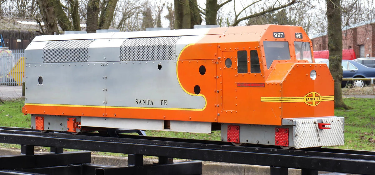 5 inch gauge Santa Fe battery electric