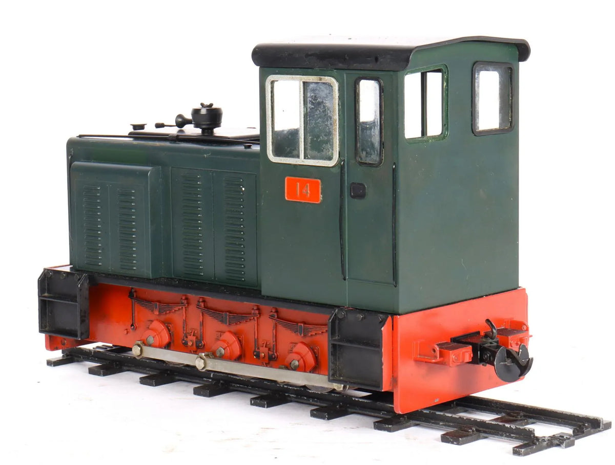 32mm gauge Accucraft Baguley Drewry 0-6-0 diesel