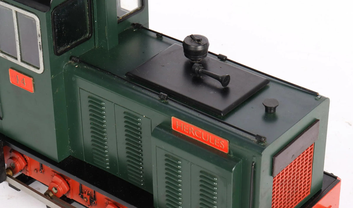 32mm gauge Accucraft Baguley Drewry 0-6-0 diesel
