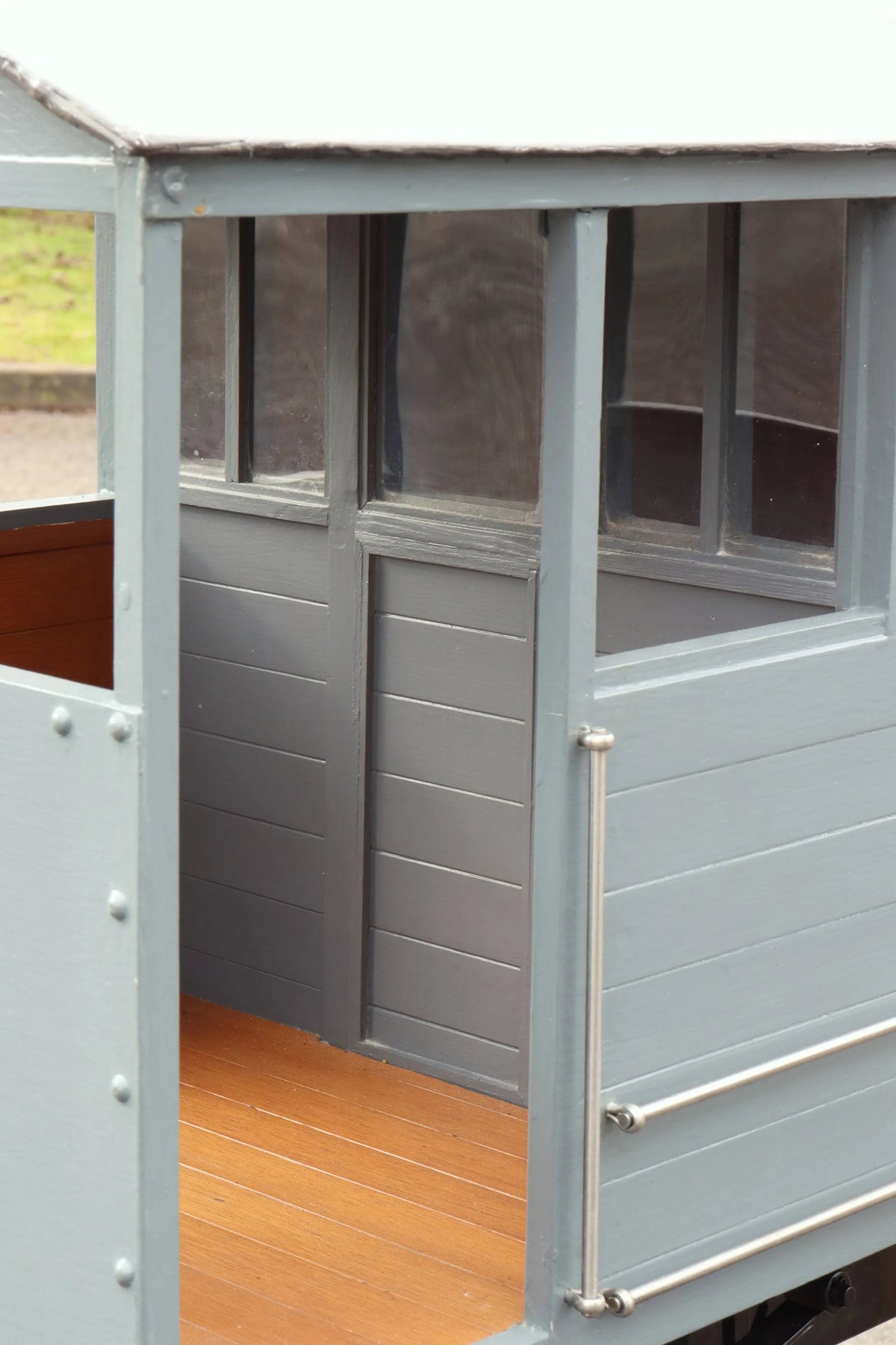 7 1/4 inch gauge brake van
