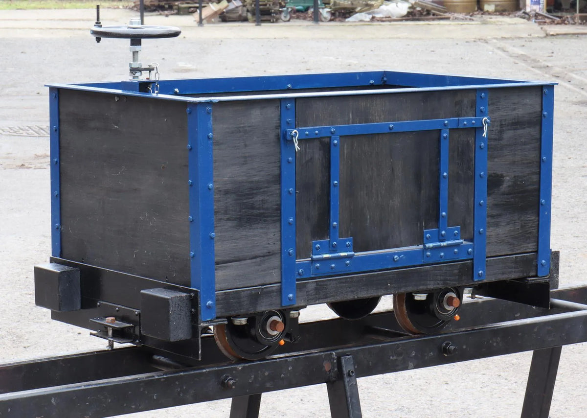 7 1/4 inch narrow gauge braked wagon