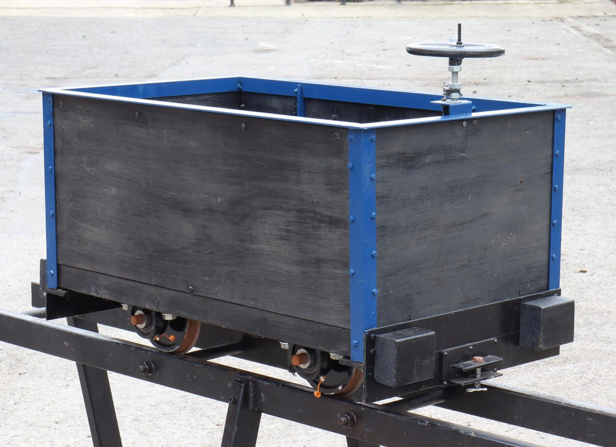 7 1/4 inch narrow gauge braked wagon