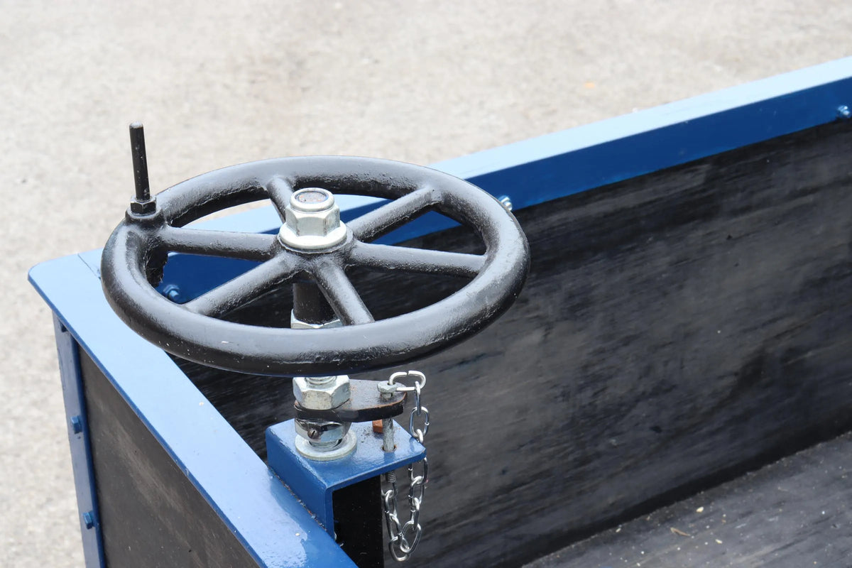 7 1/4 inch narrow gauge braked wagon