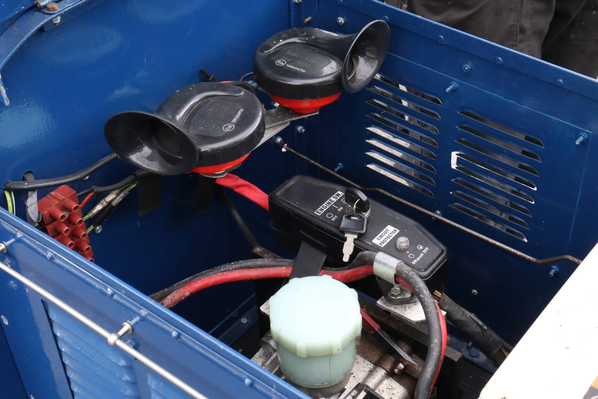 7 1/4 inch narrow gauge petrol hydraulic shunter