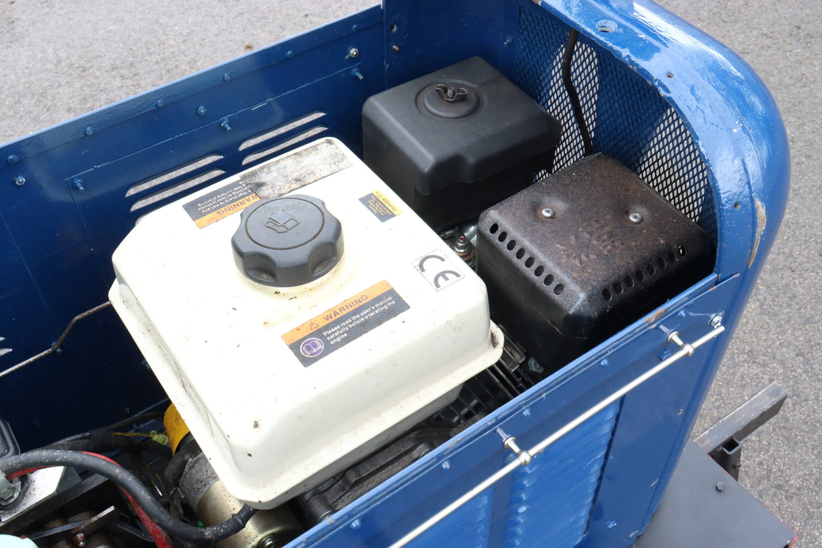 7 1/4 inch narrow gauge petrol hydraulic shunter