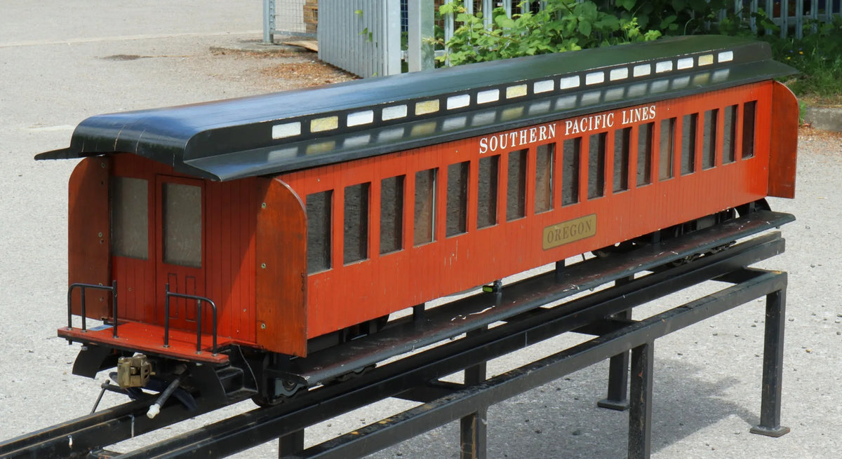 7 1/4 inch gauge Southern Pacific coach "Oregon"
