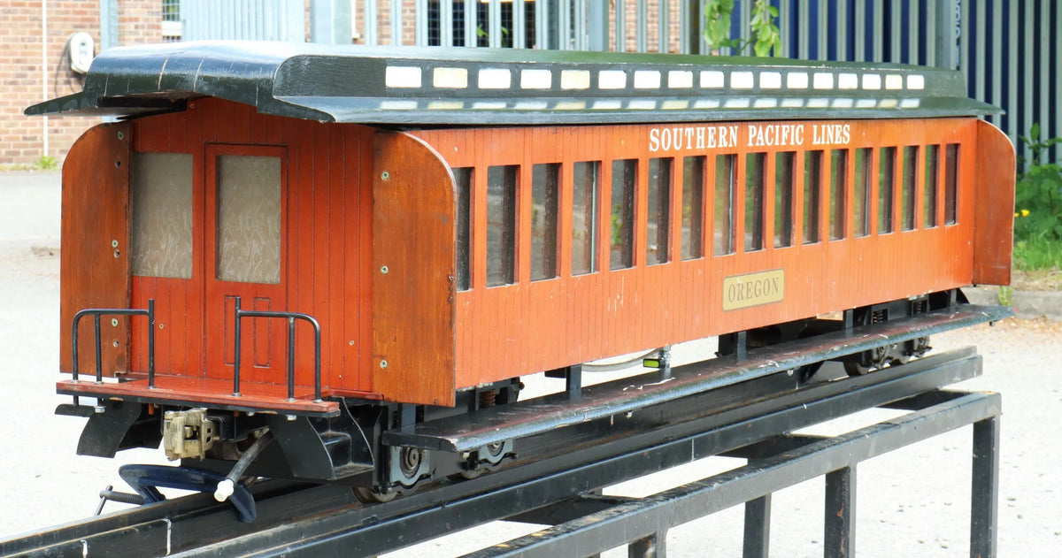 7 1/4 inch gauge Southern Pacific coach "Oregon"