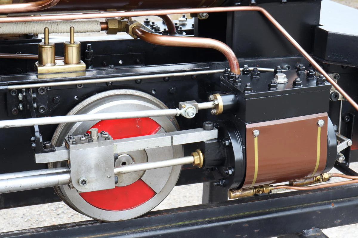 7 1/4 inch gauge "Romulus" with tender