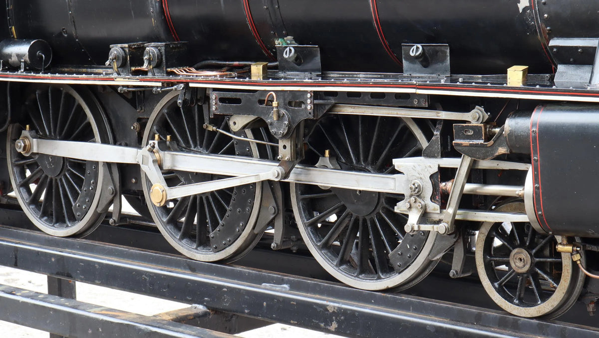 7 1/4 inch gauge LMS Black 5 4-6-0