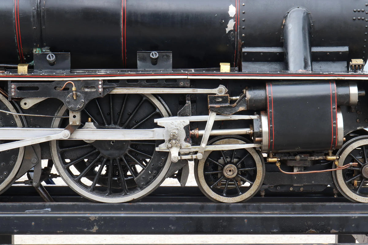 7 1/4 inch gauge LMS Black 5 4-6-0