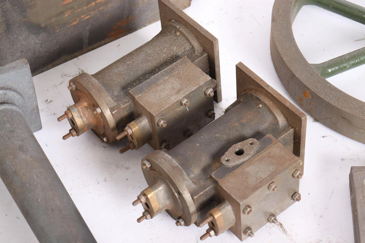 Assorted Stuart stationary engine parts & castings