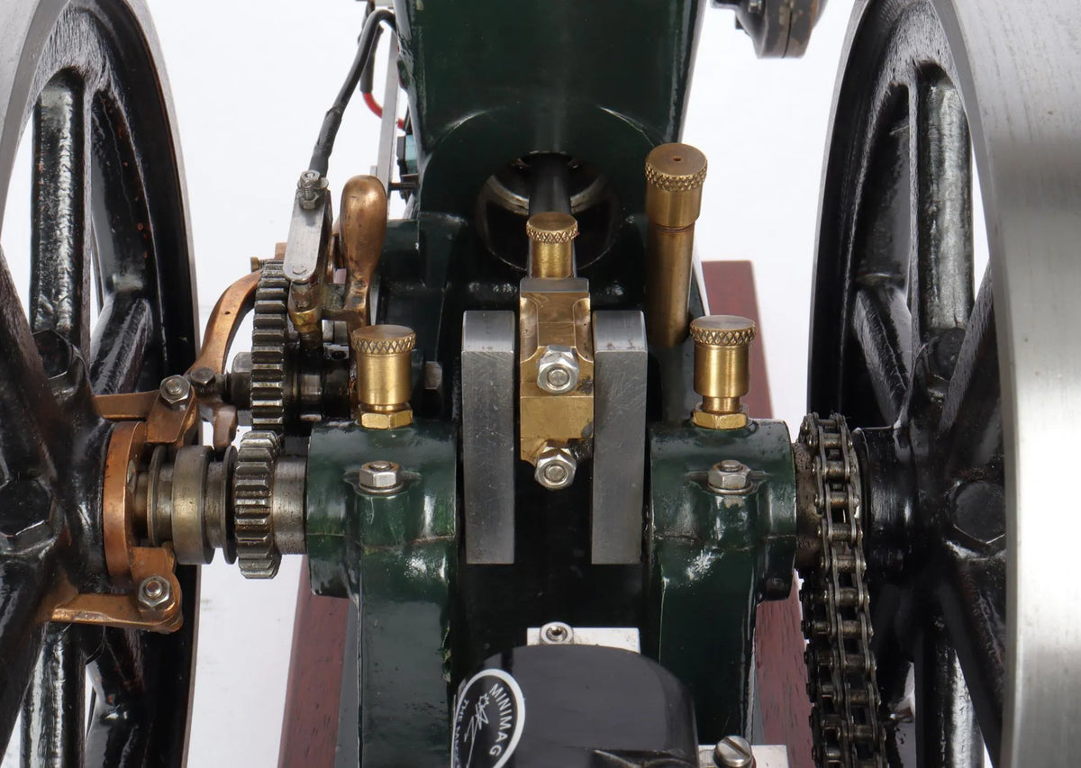 Red Wing open crank engine