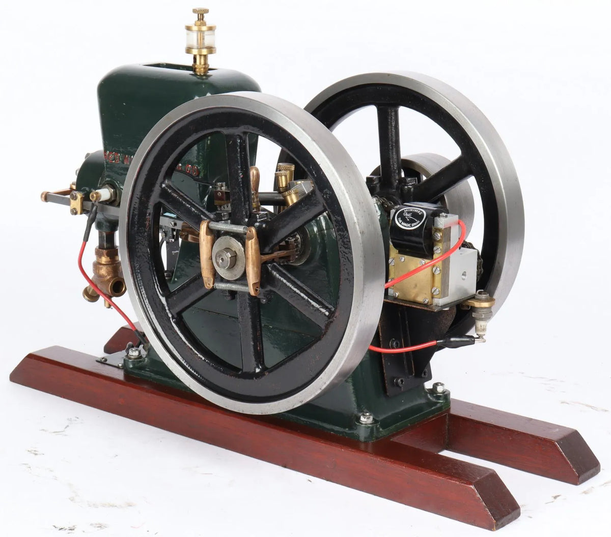Red Wing open crank engine