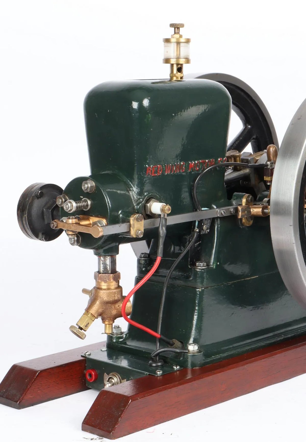 Red Wing open crank engine